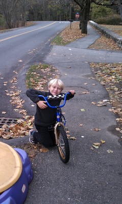 Tim and his bike (11-07-2010 11:01)