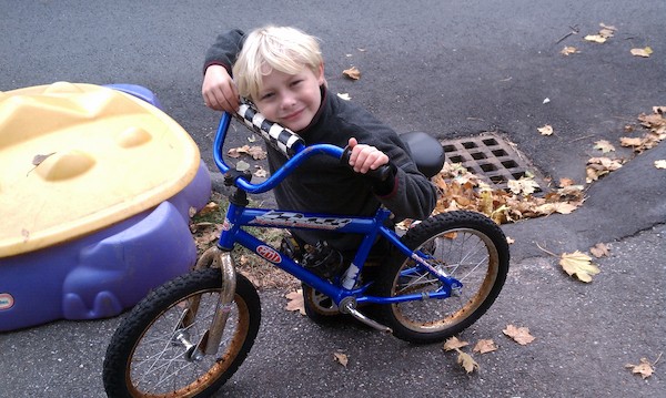 Tim and his bike (11-07-2010 11:01)