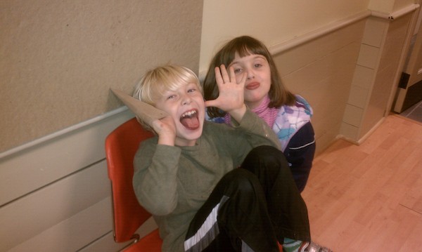 Tim and Zoe at crafternoon (11-19-2010 16:59)