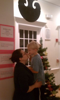 Xine and Cole with a hammer (12-21-2010 18:37)