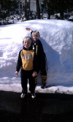 Cole and Tim and The Great Snow (02-06-2011 12:26)