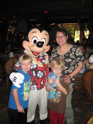 Tim, Mickey, Cole and Xine (03-02-2011 10:12)