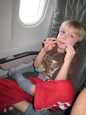 Cole meditates on the plane (03-02-2011 16:28)