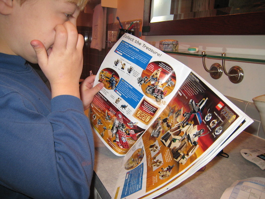 Tim reading (by Cole) (03-08-2011 08:11)