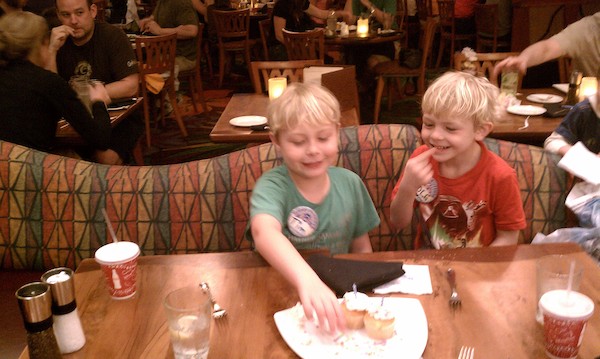 Tim and Cole eat birthday cupcakes (03-01-2011 18:36)