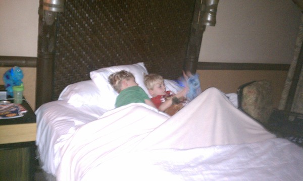 Tim and Cole in bed (03-01-2011 20:33)