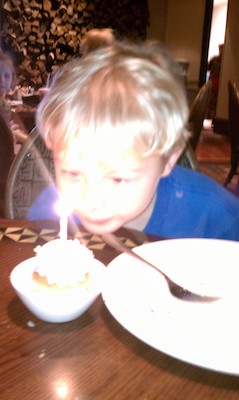 Another of Tim's birthday cupcakes (03-02-2011 09:51)