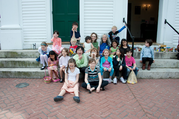 Easter gatherers (04-24-2011 12:16)