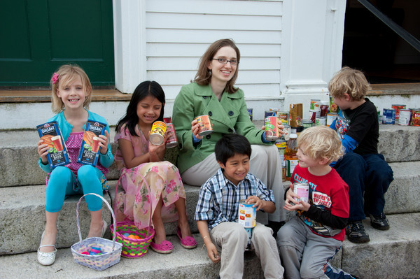 Easter gatherers (04-24-2011 12:20)