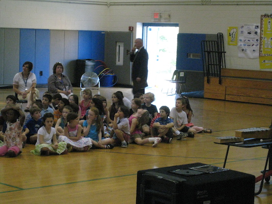 Tim music assembly (05-26-2011 08:47)