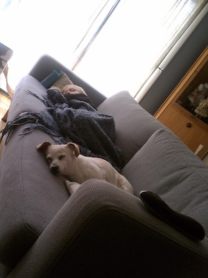 IMG_20110422_123323 - Cole and Emily a-snoozle on the couch (04-22-2011 12:33)