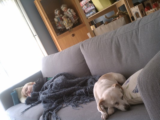 IMG_20110422_123831 - Cole and Emily a-snoozle on the couch (04-22-2011 12:38)