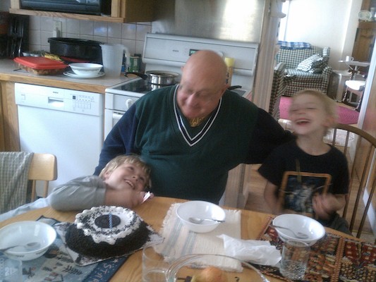 IMG_20110522_135015 - Tim, Poppy and Cole for Poppy's birthday (05-22-2011 13:50)