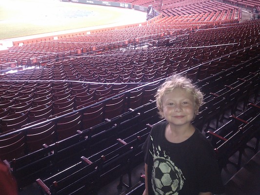 IMG_20110609_191527 - Tim at Fenway (06-09-2011 19:15)