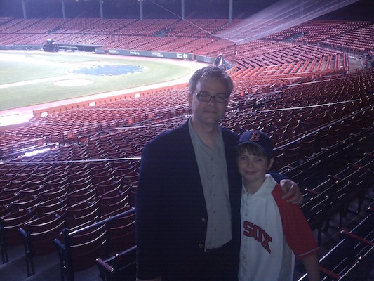 IMG_20110609_191637 - Stephe and Grant at Fenway (06-09-2011 19:16)