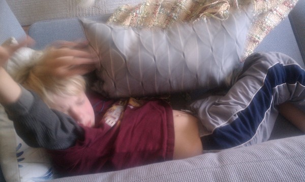 IMAG0667 - Cole on the couch (04-15-2011 18:12)