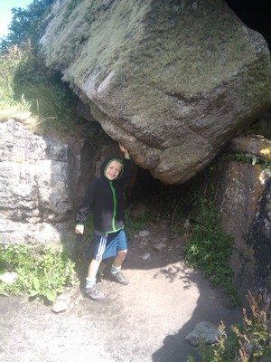 Cole at the Trencrom well (07-07-2011 15:03)