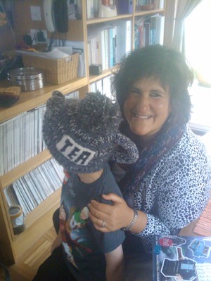 Cole in the tea hat with Donna (07-19-2011 10:05)