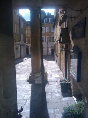 A side street in Bath (07-19-2011 17:22)