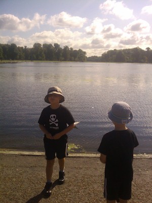 Tim and Cole at Hyde park (07-22-2011 09:23)