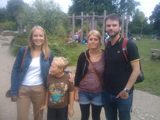 Lizzy, Tim, Emily and Johnny (07-25-2011 19:19)