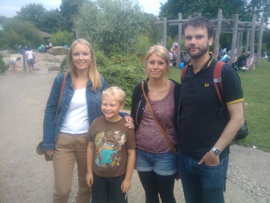 Lizzy, Tim, Emily and Johnny (07-25-2011 19:19)