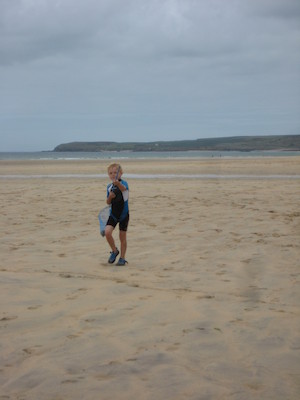 Cole on the beach (07-05-2011 15:34)