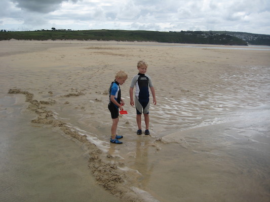 Cole and Tim on the beach (07-05-2011 15:35)