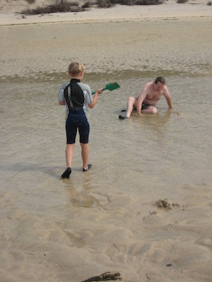 Tim and Ben on the beach (07-11-2011 15:28)