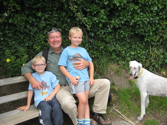 Cole, Granddad, Tim and Bazzle (07-12-2011 14:45)