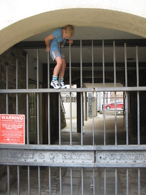 Tim at Harvey's Foundry (07-12-2011 15:09)