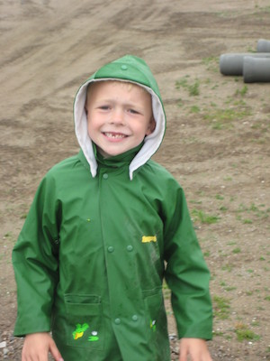 Cole at the construction site (07-15-2011 16:41)