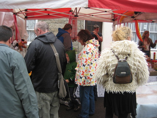 Cole and Xine at the Lafrowda festival (07-16-2011 10:39)