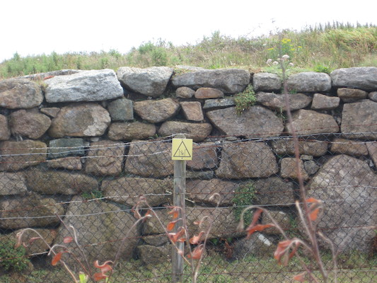 Mine shaft warning (07-16-2011 12:28)