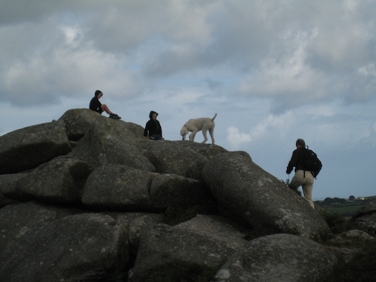 Tim, Cole, Bazzle and Granddad on Trencrom (07-06-2011 09:38)