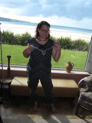 Xine wearing the mayoral bling (07-07-2011 17:15)