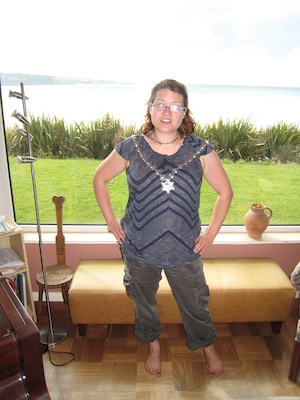 Xine wearing the mayoral bling (07-07-2011 17:15)