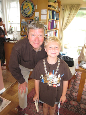 Granddad and Tim with the mayoral chain (07-07-2011 17:17)