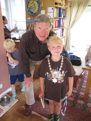 Cole, Granddad and Tim with the mayoral chain (07-07-2011 17:17)