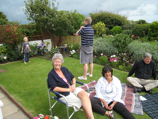 Cole, Jean, Simon, Donna and Granddad (07-09-2011 17:14)