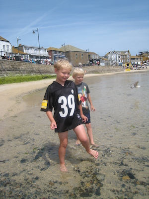 Tim and Cole in the St. Ives harbor (07-11-2011 12:05)
