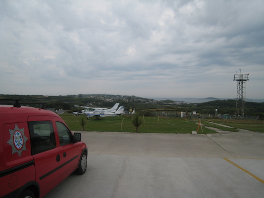 The St. Mary's airport (07-12-2011 08:32)