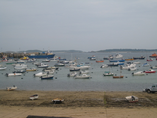 Hugh Town harbor (07-12-2011 09:36)