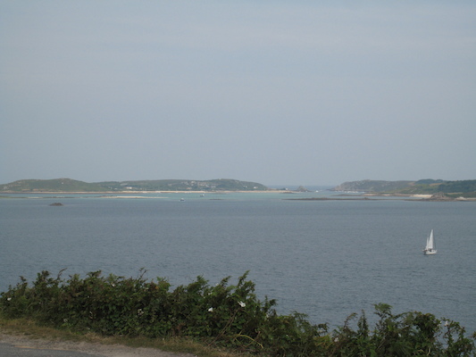 View to Tresco from the Star castle (07-12-2011 10:58)