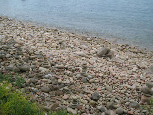 Rock piles on Peninnis head (07-12-2011 15:42)