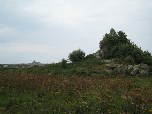 Cool rocks on Peninnis head with the airport behind (07-12-2011 15:45)