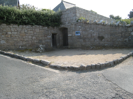 The powder house (07-12-2011 17:40)