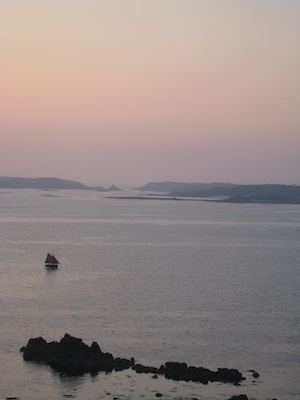 Sailing at Sunset (07-12-2011 21:07)