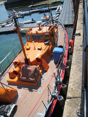 Old lifeboat (07-13-2011 12:56)