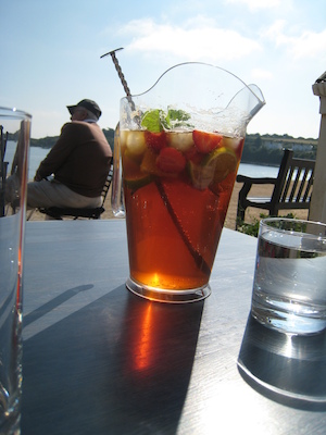 Pimms at the Dibble and Grub (07-13-2011 16:54)